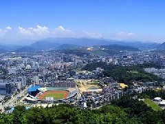 龍巖經(jīng)濟技術開發(fā)區(qū)：打好產(chǎn)業(yè)轉(zhuǎn)型升級“創(chuàng)新牌”